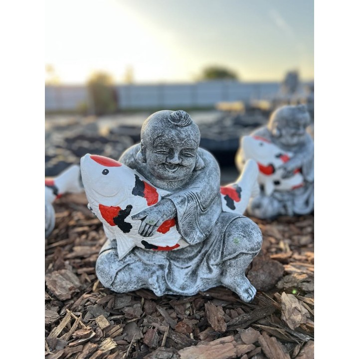 Statuie colorată Happy Buddha & koi