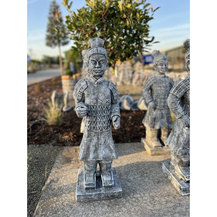 Statuie Războinic Chinez în picioare dreptaci 80cm