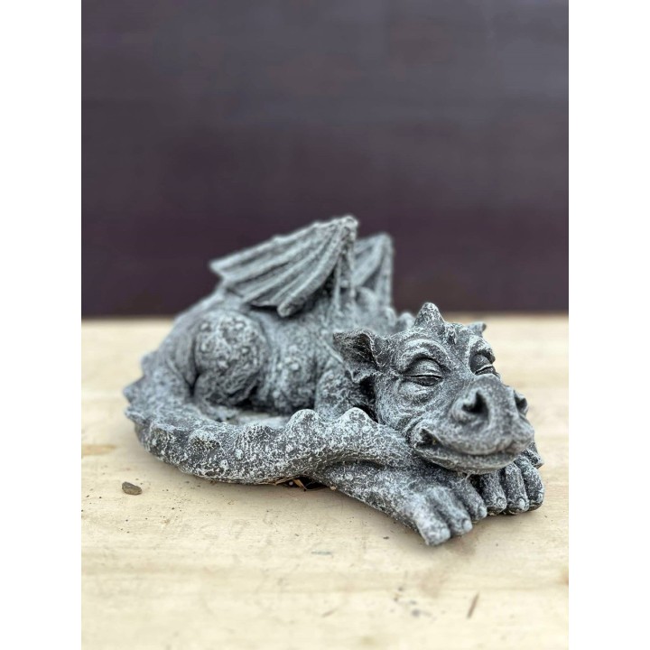 Statuie dragon adormit